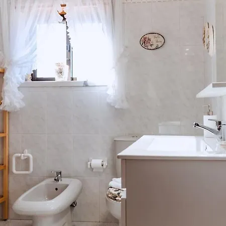 بيت للعطل Casa Do Patio - 3 Bedrooms, Ponte Rol