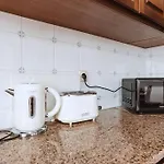 Casa Do Patio - 3 Bedrooms, Ponte Rol