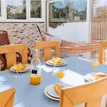 Casa Do Patio - 3 Bedrooms, Ponte Rol בית נופש