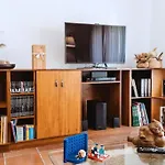Casa Do Patio - 3 Bedrooms, Ponte Rol בית נופש