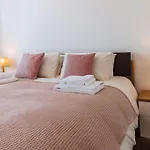 Casa Do Patio - 3 Bedrooms, Ponte Rol