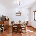Casa Do Patio - 3 Bedrooms, Ponte Rol בית נופש טורס ודראס