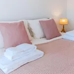 בית נופש Casa Do Patio - 3 Bedrooms, Ponte Rol *