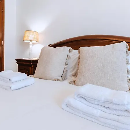 Semesterbostad Casa Do Patio - 3 Bedrooms, Ponte Rol Torres Vedras