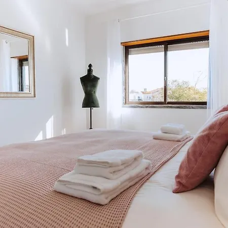 Casa Do Patio - 3 Bedrooms, Ponte Rol Casa de Férias