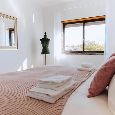 Casa Do Patio - 3 Bedrooms, Ponte Rol Villa