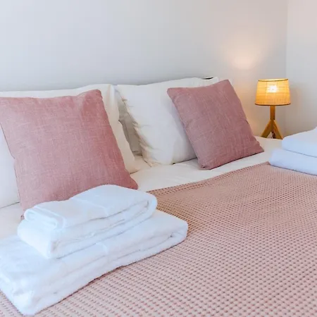 Villa Casa Do Patio - 3 Bedrooms, Ponte Rol Torres Vedras
