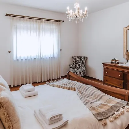Villa Casa Do Patio - 3 Bedrooms, Ponte Rol Torres Vedras